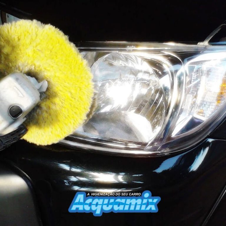 Polimento de faróis